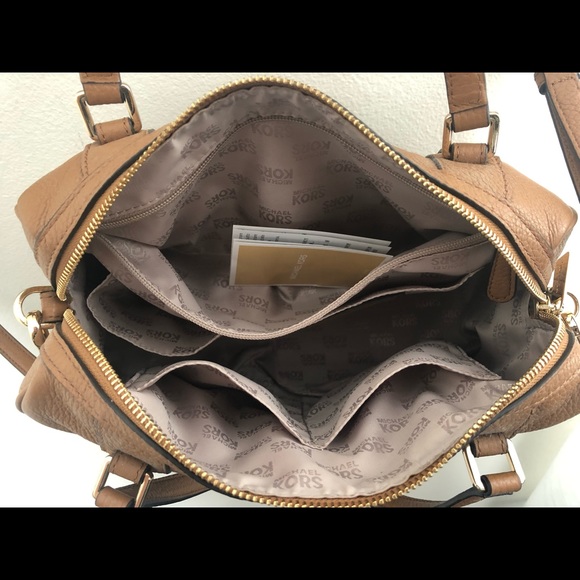 Brand New Michael Kors Purse - Picture 6 of 6